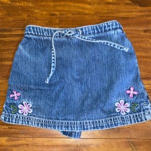 Osh Kosh floral embroidered denim skirt‎ skort